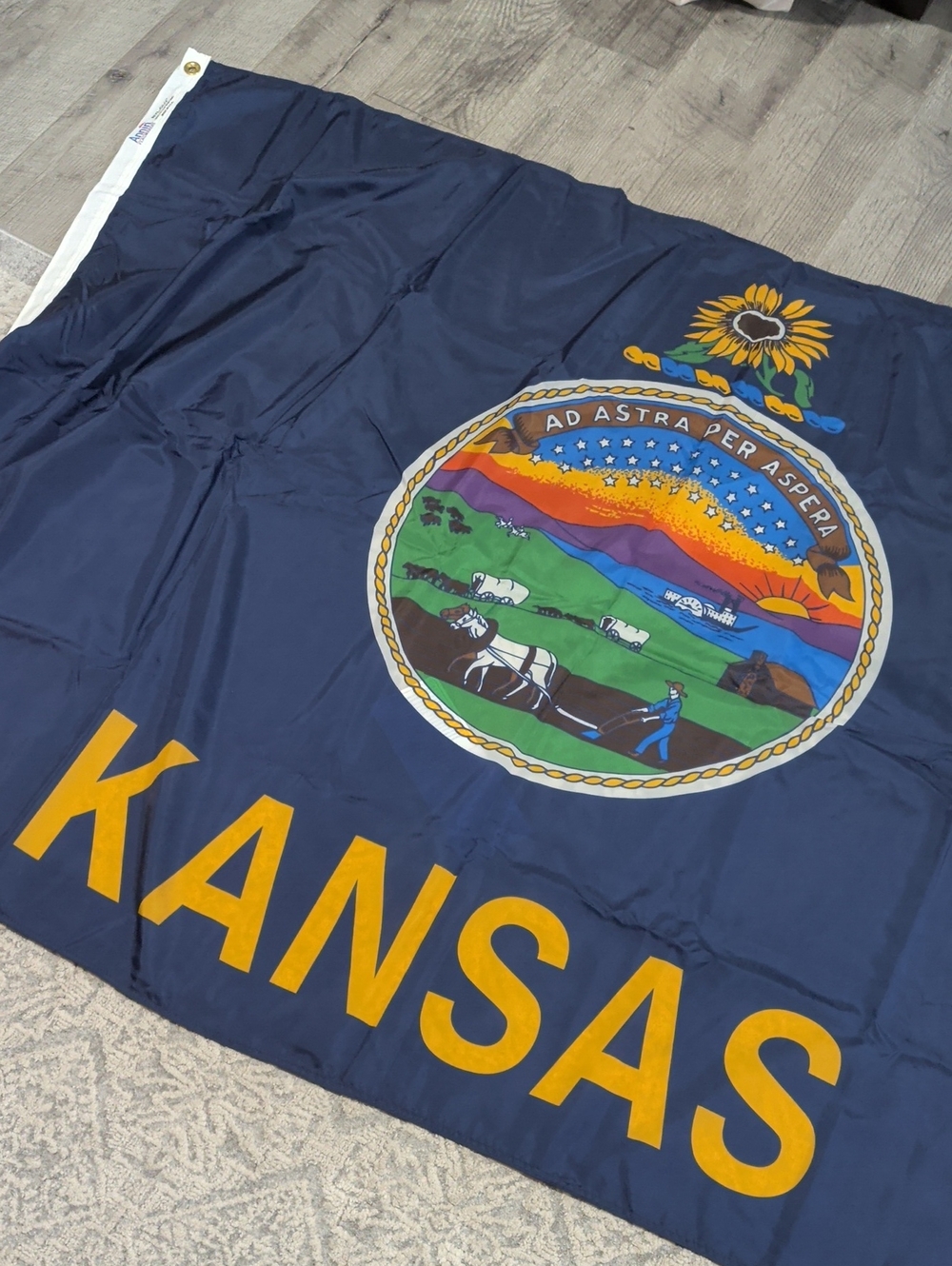 Annin Flagmakers Kansas State Flag - 4 x 6 FeetUSA-Made to Official State Design